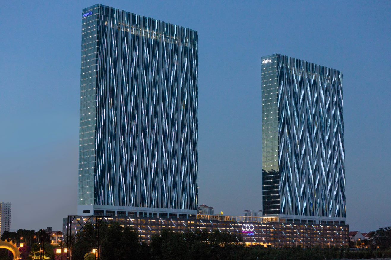 Completed exterior photograph of the two City of Dreams towers.